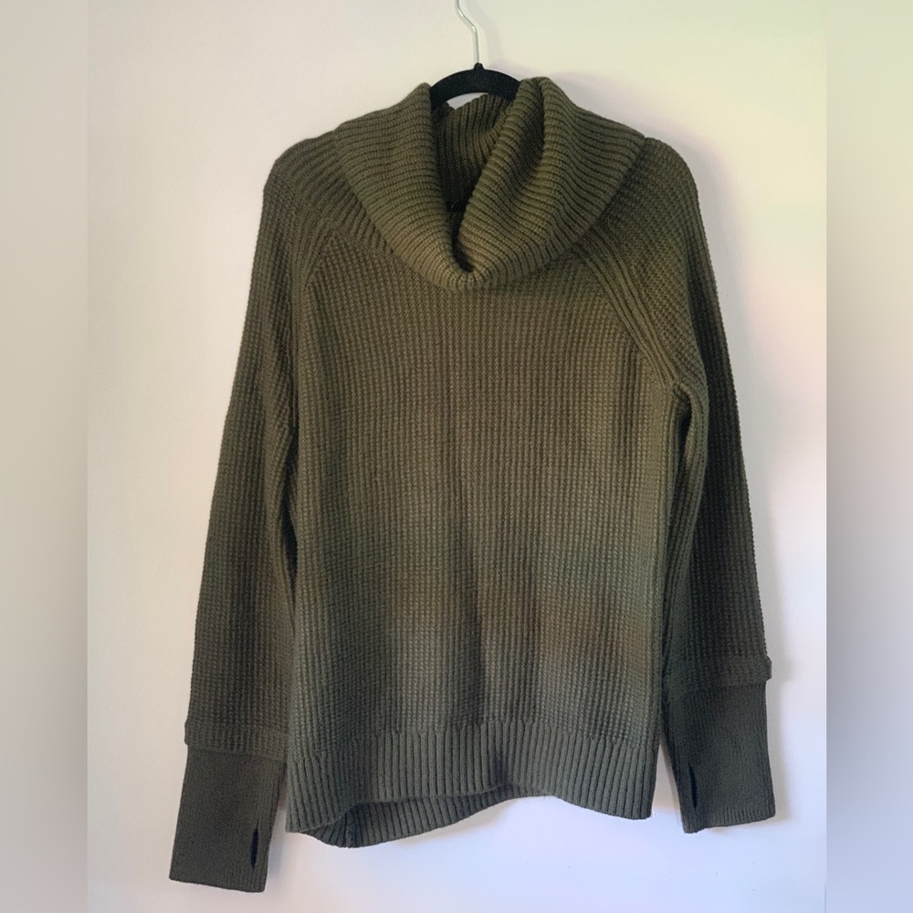 Market & Spruce waffle knit cowl neck pullover olive sweater